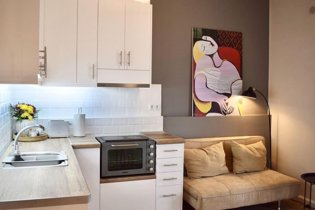 Kapa Central Apartment Каламата Экстерьер фото