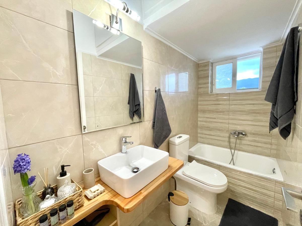Kapa Central Apartment Каламата Экстерьер фото